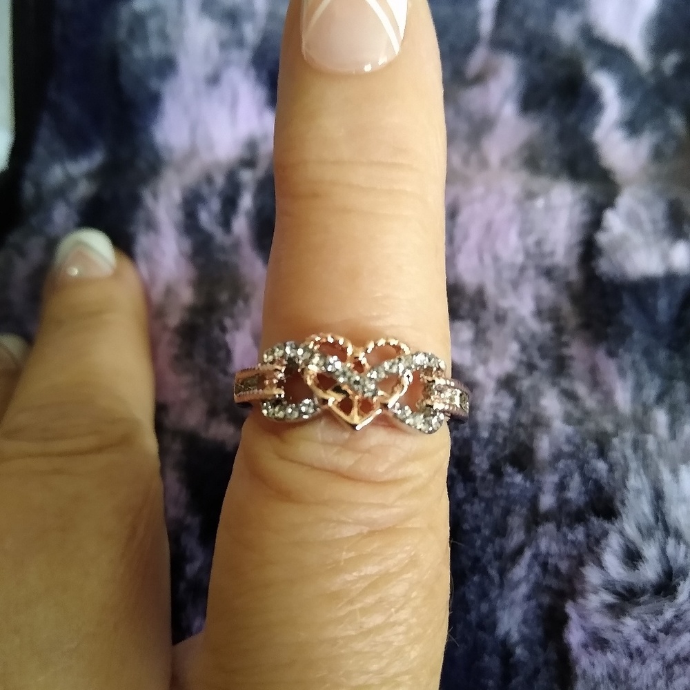ROSE GOLD AUSTRIAN CRYSTALS RING - Picture 6 of 8